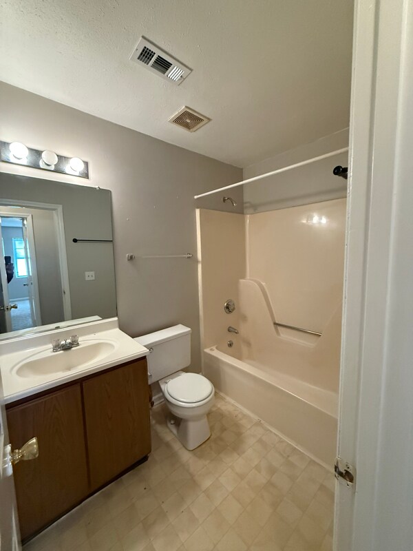 1413 Grimes St, Burlington, NC 27217 - photo 6