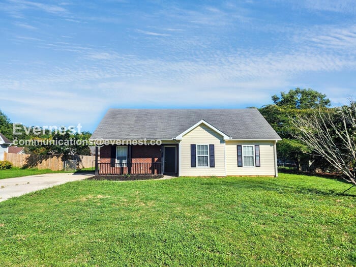 1020 Joseph Ln, Social Circle, GA 30025 - photo 1