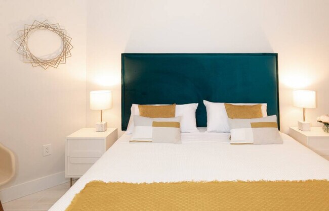 2889 Mcfarlane Rd unit ID1240525P, Miami, FL 33133 - photo 4