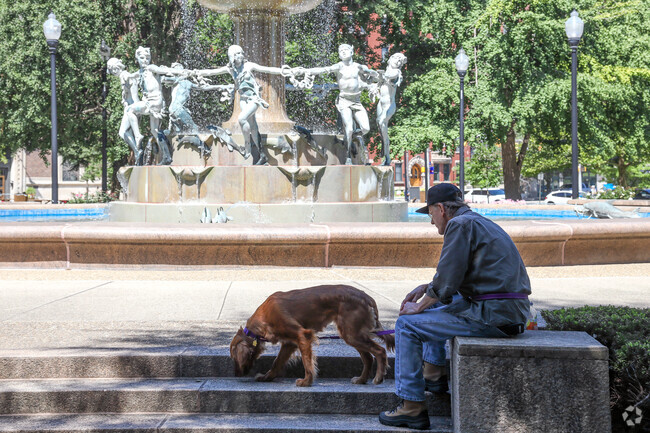 The Old Northside is located near downtown, giving residents easy access to the city amenities.