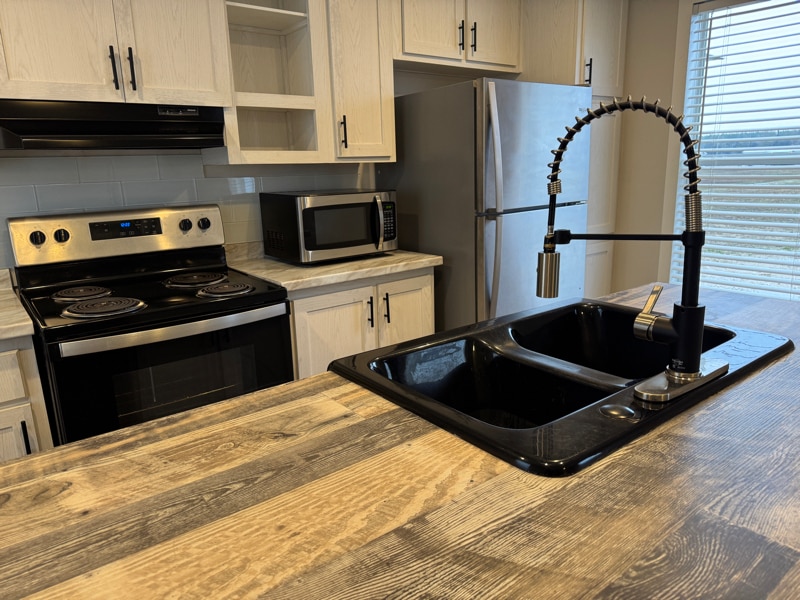 3950 La-134, Collinston, LA 71229 - photo 1