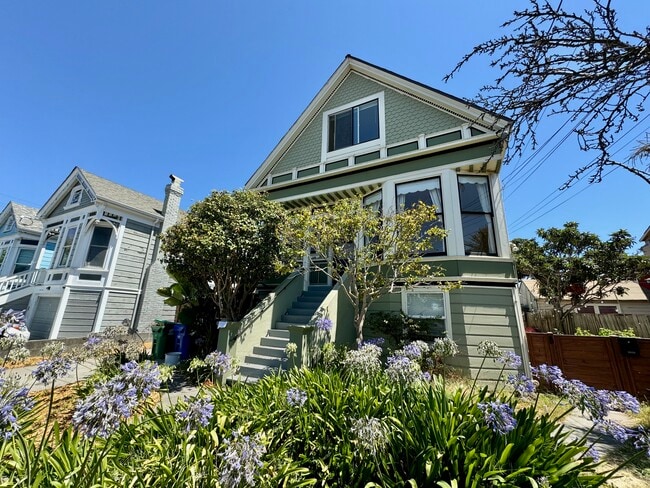 1910 Union St unit A, Alameda, CA 94501 - photo 3