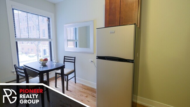 908 W George St unit 3, Chicago, IL 60657 - photo 6