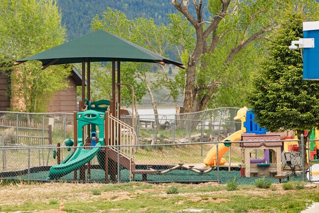 Eagle Nest Elementary School 80942 80943