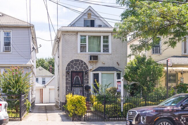 The median household income is around $70,000 in Corona.