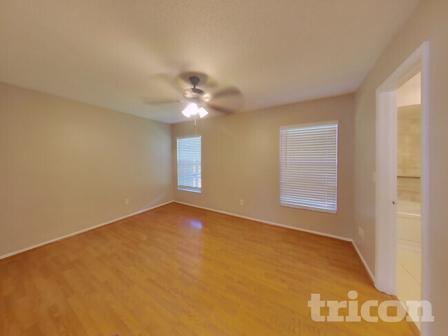 1108 Robin Dr, Plant City, FL 33563 - photo 7