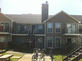 211 MacKechney St, Nacogdoches, TX 75965