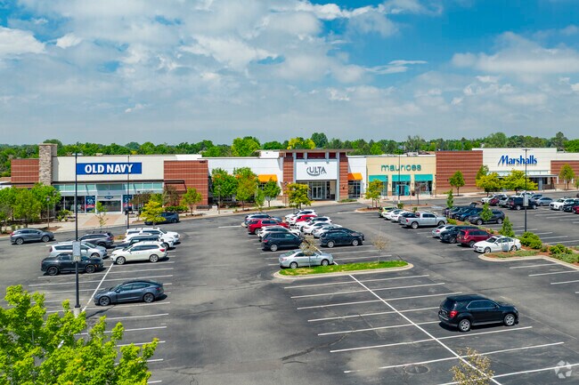 Old Navy in Lewis Pointe in Thornton, Colorado, keeps your family in style with affordable essentials, seasonal trends, and a warm welcome at the door.