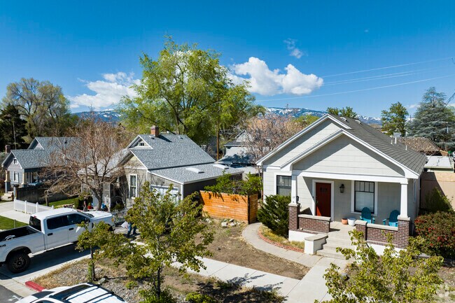Bungalow style homes are a common sighting in the Riverwalk District.