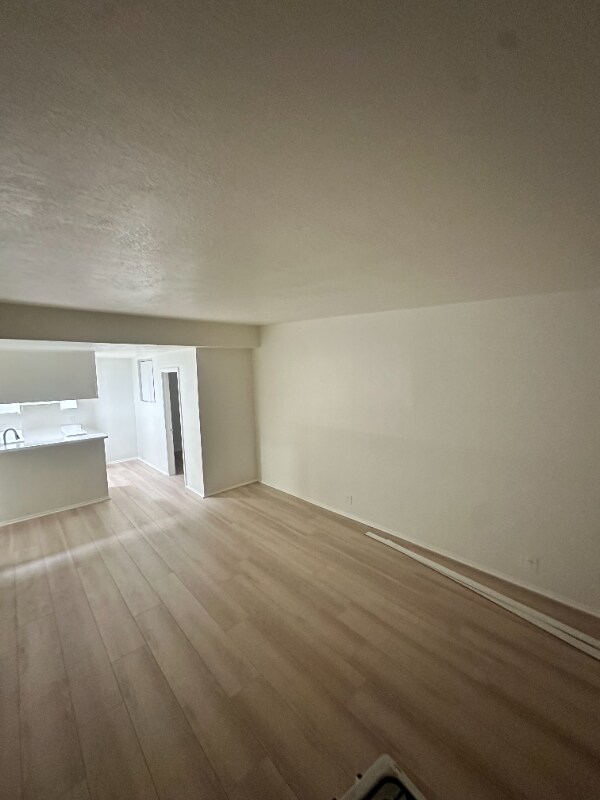 7040 Haskell Ave unit 211, Van Nuys, CA 91406 - photo 2