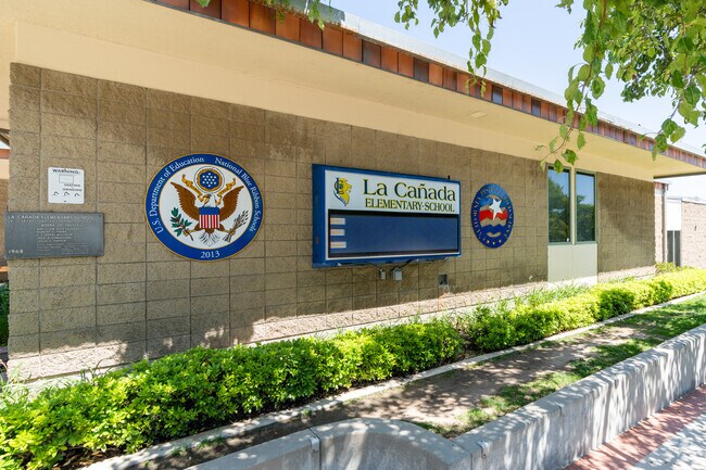 La Canada Elementary is ranked #45 in California elementary schools.