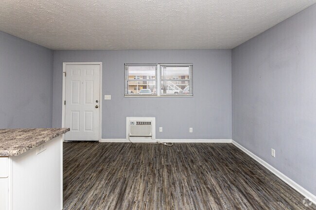 SPRING VALLEY FLATS, Evansville, IN 47715 - photo 7