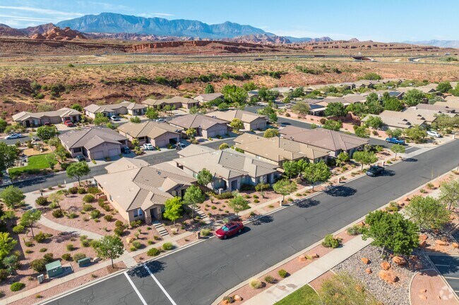Surrounded by rock formations, mountains and the desert, Coral Canyon is 2,600 acres.