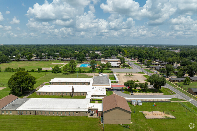 Berg Jones Elementary School.