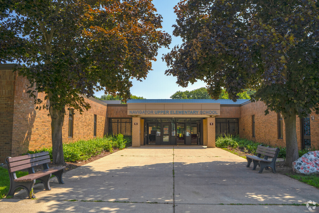 Navigator School front entrance in Outlying Livingston County.