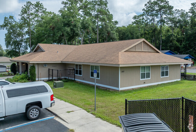 Ocala Christian Learning Academy is a small private school in Marion County, FL.