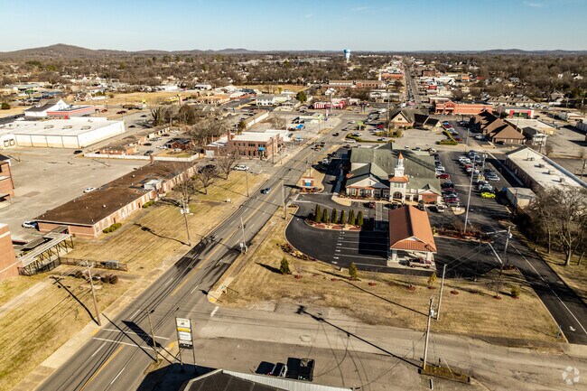U.S. Route 231 runs through Shelbyville connecting it to neighboring cities.