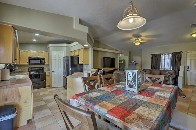 2598 Rainbow Ave N, Lake Havasu City, AZ 86403 - photo 4