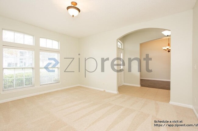 909 Corsica Ln, Jacksonville, FL 32218 - photo 4