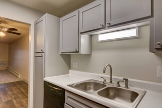 998 S Miller Way, Lakewood, CO 80226