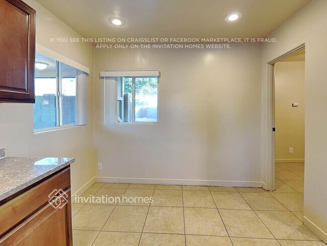 527 W 1st St, Mesa, AZ 85201 - photo 5