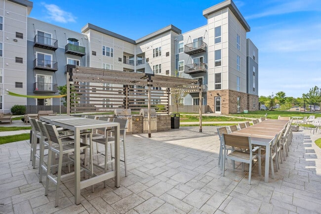 28294 Ferry Rd unit ID1366987P, Warrenville, IL 60555 - photo 7