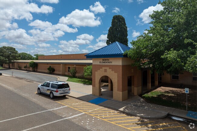 North Elementary is a great option for local residents of La Mesa to send their children.