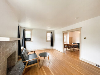 5722 Beacon St, Pittsburgh, PA 15217