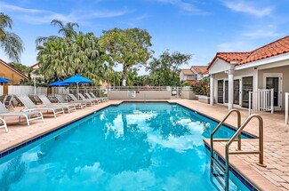 3965 Hyde Park Cir, Hollywood, FL 33021