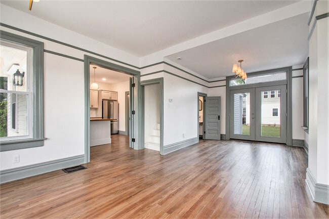 523 W Marion St, South Bend, IN 46601 - photo 2