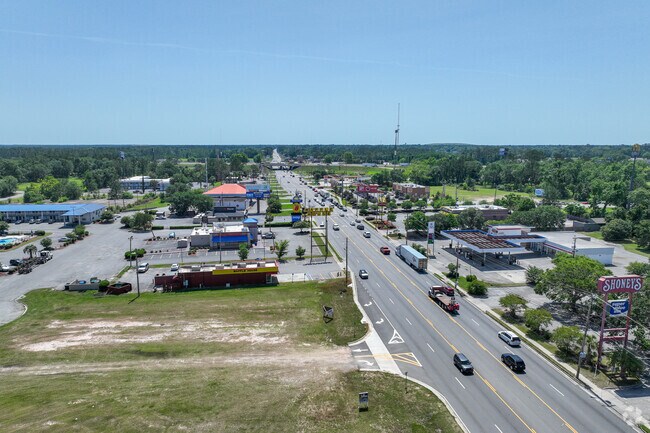US Hwy 84 is a main thoroughfare in and out of Valdosta.