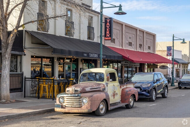 Get a taste of Americana in Cottonwood.