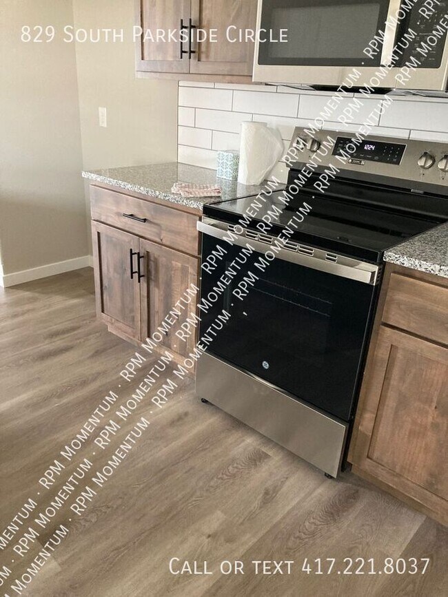 829 S Parkside Cir, Nixa, MO 65714 - photo 6