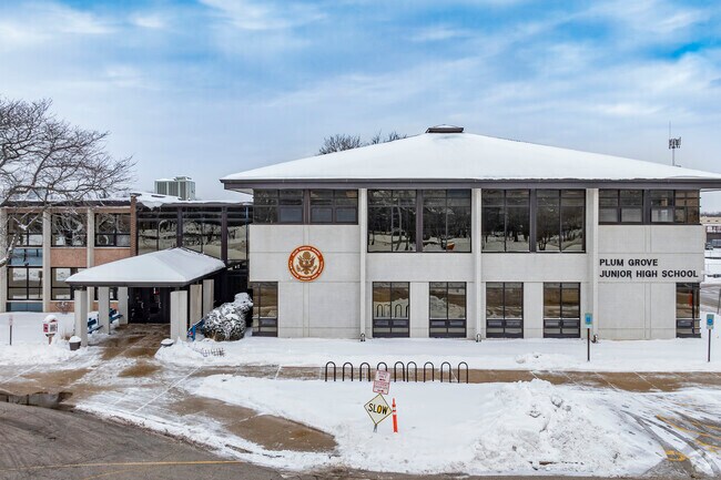 Plum Grove Jr High School receives an A- on Niche.com for test scores in Palatine.