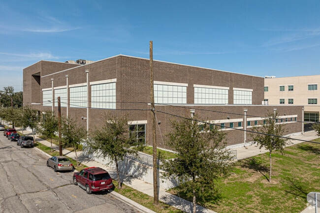 Booker T Washington High School staff works hard to figure out how to coach students.
