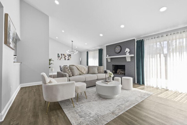 7335 Quail Ridge Dr unit ID1266300P, Charlotte, NC 28226 - photo 3