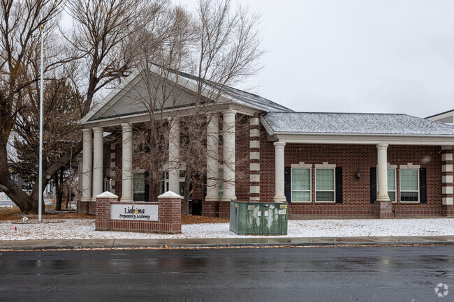 Liahona Preparatory Academy is located in the Pleasant Gove neighborhood.