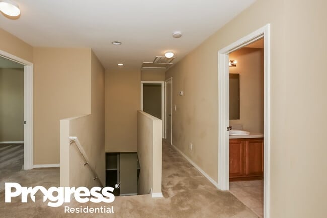 6329 Highland Commons Dr, Charlotte, NC 28269 - photo 7