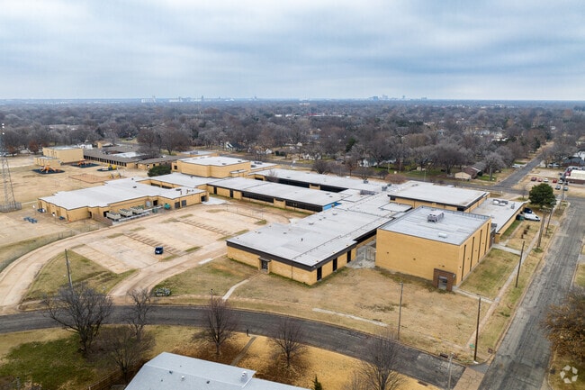 This is an aerial view of Pleasant Valley Middle School.