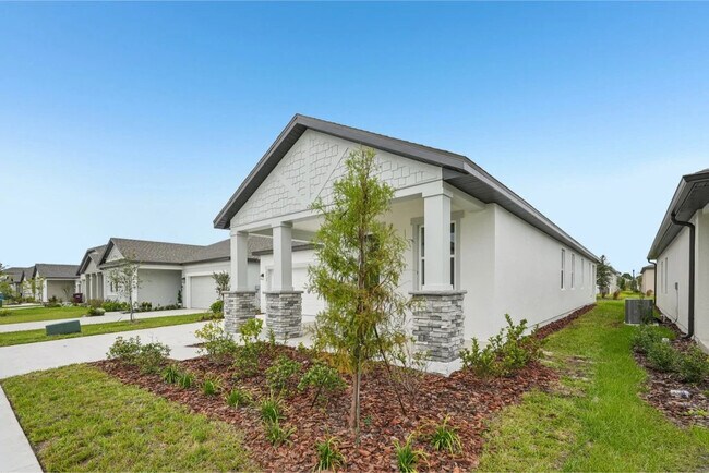 5749 Haystack Dr, Saint Cloud, FL 34771 - photo 2
