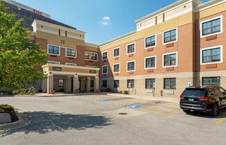 5211 Old Orchard Rd, Skokie, IL 60077
