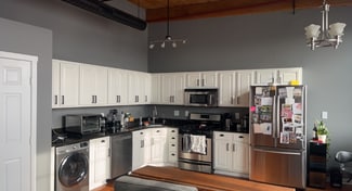 471 Silver St Unit 402, Manchester, NH 03103