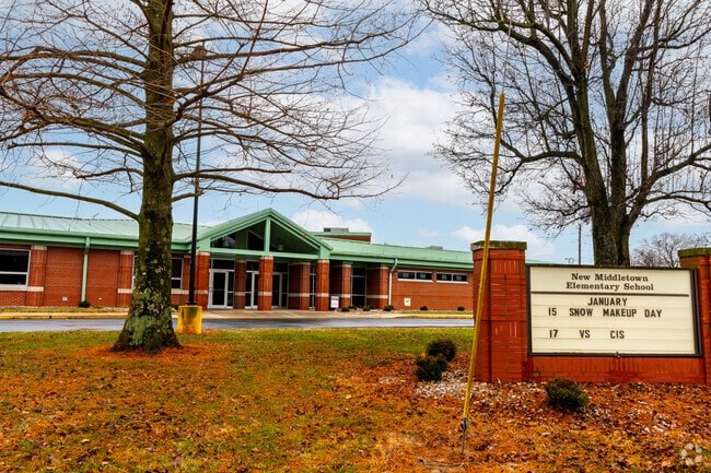 New Middletown Elementary School serves students in grades K-6.