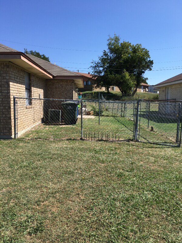 802 Industrial Ave unit 1, Copperas Cove, TX 76522 - photo 1