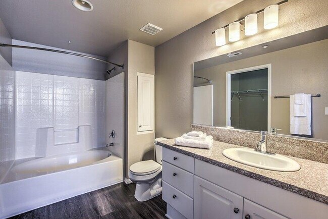 8465 Regents Rd unit ID1280455P, San Diego, CA 92122 - photo 4