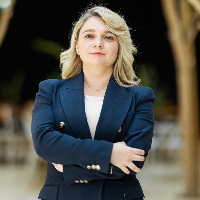Agent Photo