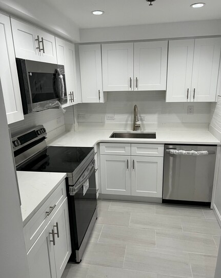 534 Commonwealth Ave unit 2D, Boston, MA 02215 - photo 1