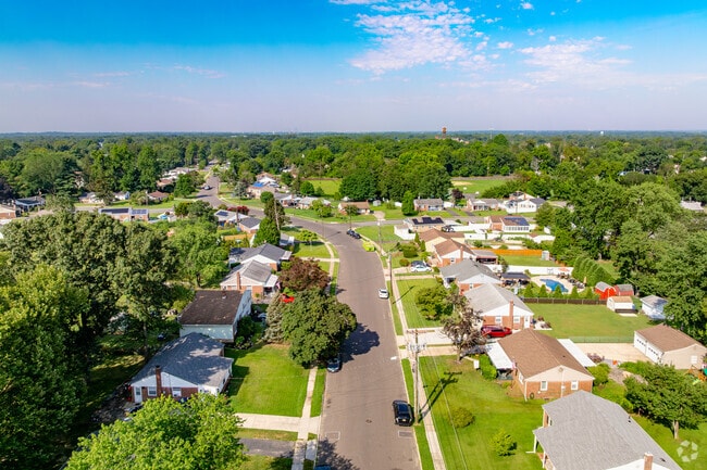 Even in areas with similar housing styles, there is a lot of diversity in Edgewater Park homes.
