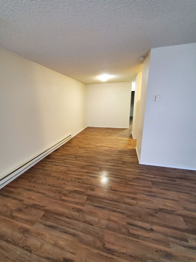 Bayview Apartments | Bright Units with Easy Transit Options, Seattle, WA 98144 - photo 6