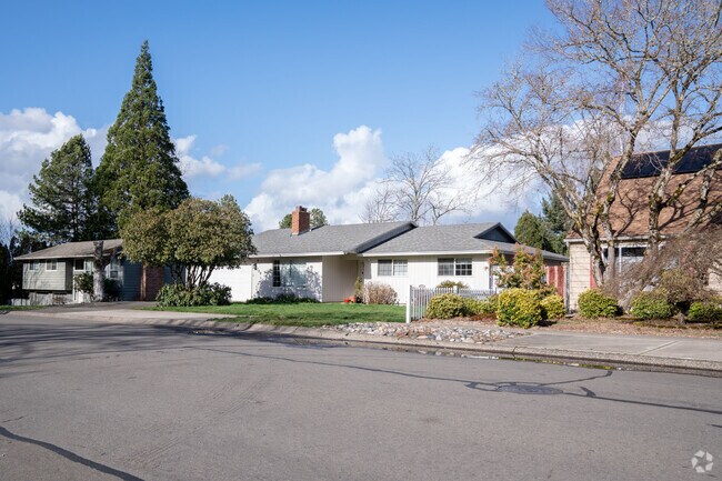 Split-level and ranch-style homes from the 1970s make up the architecture of the neighborhood.